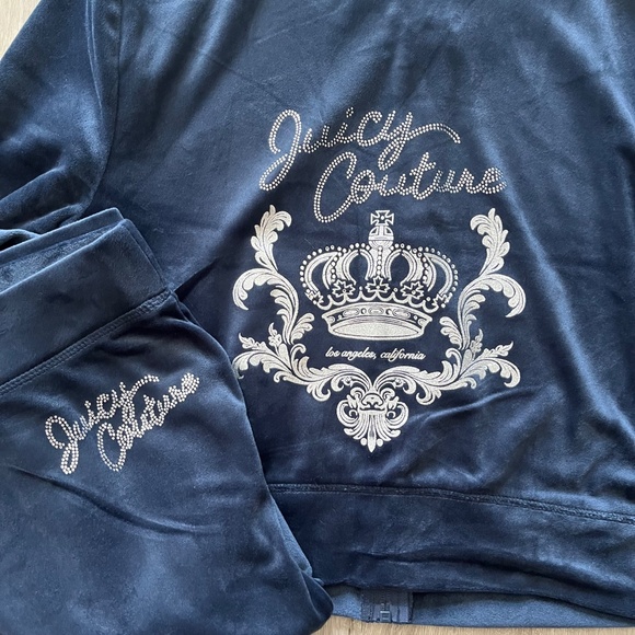 Juicy Couture Bling Velour Logo Tracksuit Set in Regal Blue Navy - Picture 6 of 7